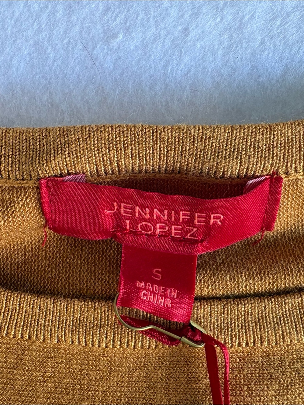Jennifer Lopez Women’s Warm Ginger Knit Top with Silver Studs Size Small NWT - Picture 3 of 13